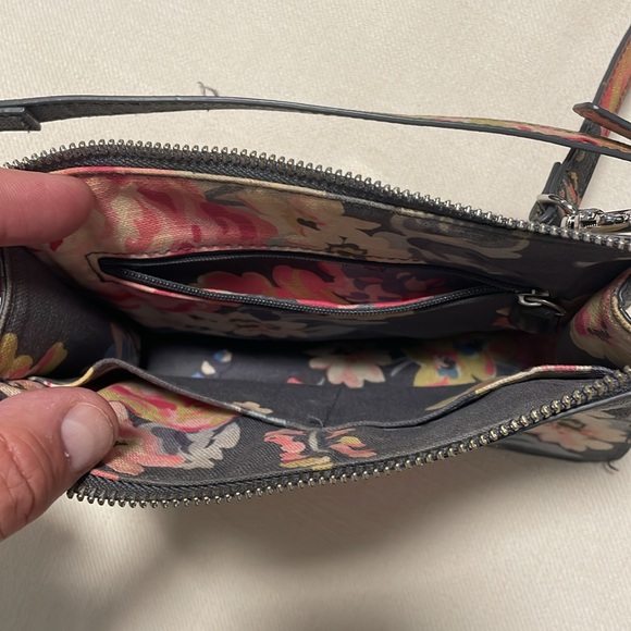 Shoulder strap bag - Picture 3 of 4